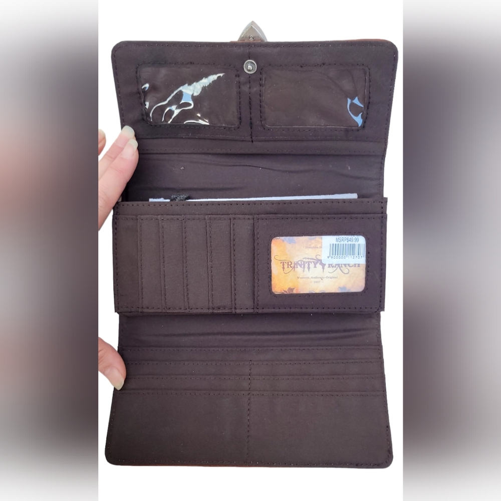 Trinity Ranch Leather Wallet - Picture 4 of 5